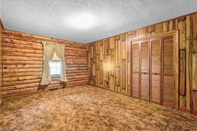 180 Mountain Valley Drive, Eden, NC 27288
