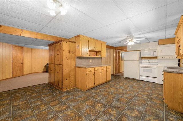 180 Mountain Valley Drive, Eden, NC 27288
