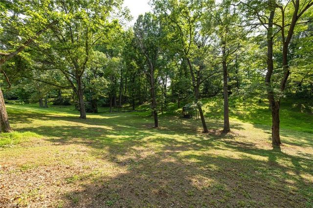 180 Mountain Valley Drive, Eden, NC 27288