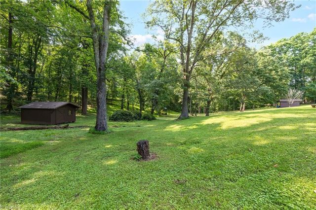 180 Mountain Valley Drive, Eden, NC 27288