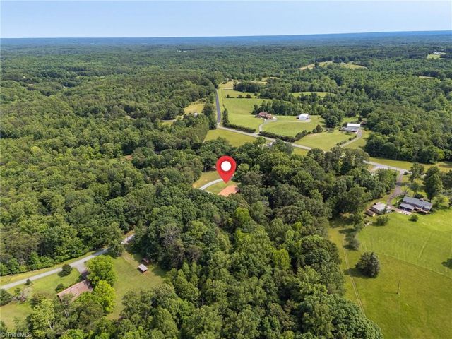 180 Mountain Valley Drive, Eden, NC 27288