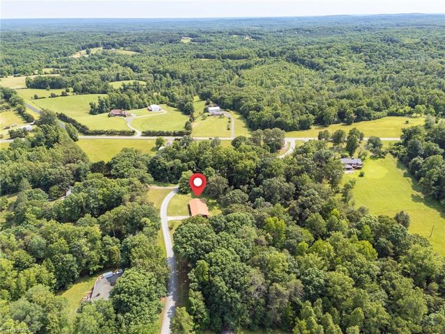 180 Mountain Valley Drive, Eden, NC 27288