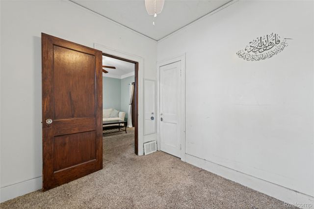 4590 Charles Street, Detroit, MI 48212