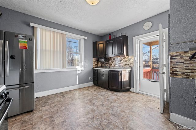 4590 Charles Street, Detroit, MI 48212