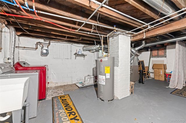 4590 Charles Street, Detroit, MI 48212