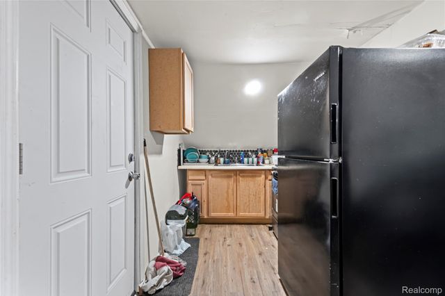 4590 Charles Street, Detroit, MI 48212