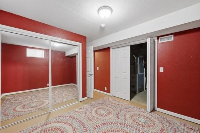 9623 E 32nd Street S, Independence, MO 64052