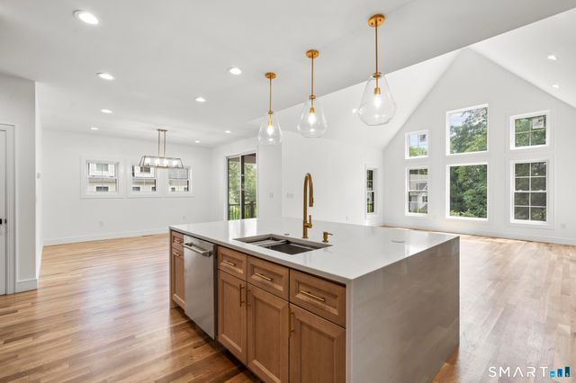 77 Fillow Street, Norwalk, CT 06850