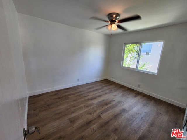 1499 W 35th Place 4, Los Angeles, CA 90018