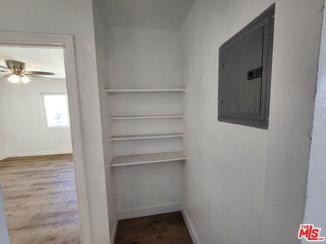 1499 W 35th Place 4, Los Angeles, CA 90018
