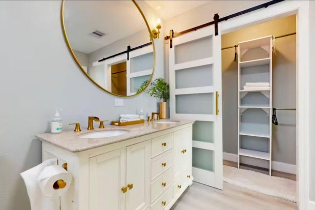 3241 Reeves Street, Houston, TX 77004