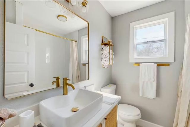 3241 Reeves Street, Houston, TX 77004