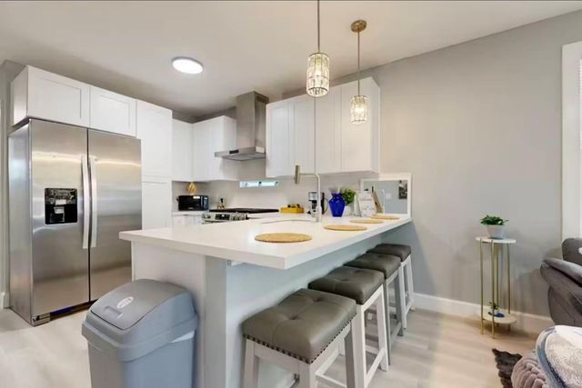 3241 Reeves Street, Houston, TX 77004