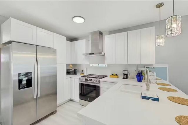 3241 Reeves Street, Houston, TX 77004