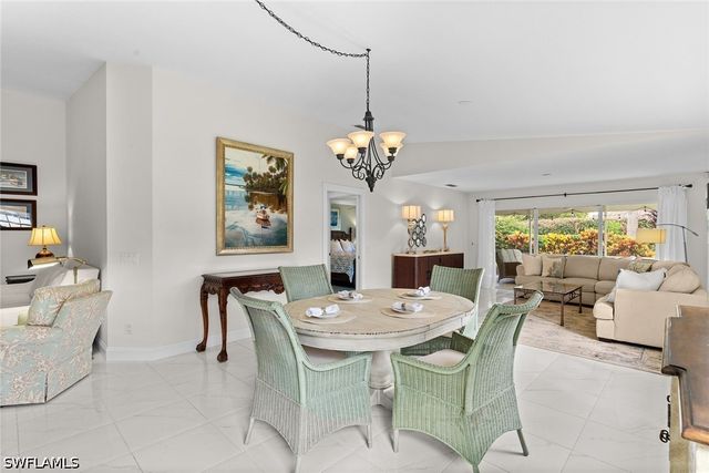 3210 Barbados LN, Naples, FL 34119