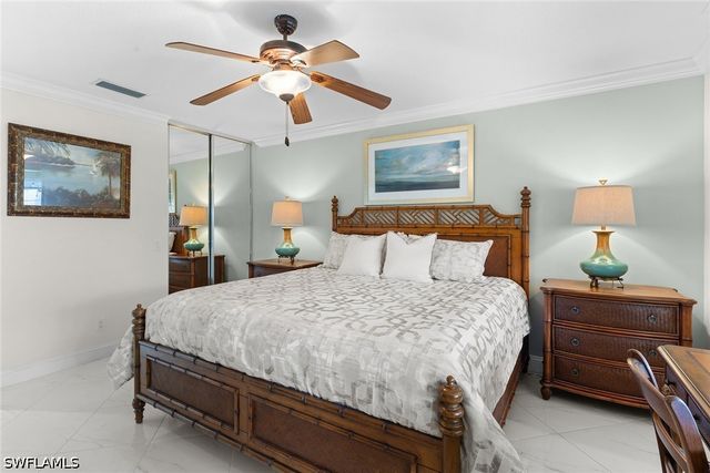 3210 Barbados LN, Naples, FL 34119