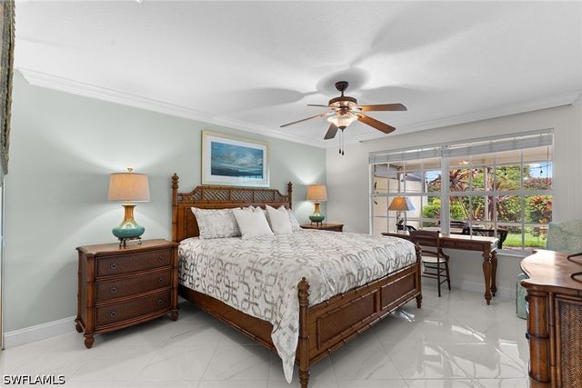 3210 Barbados LN, Naples, FL 34119