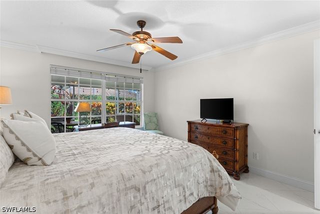 3210 Barbados LN, Naples, FL 34119