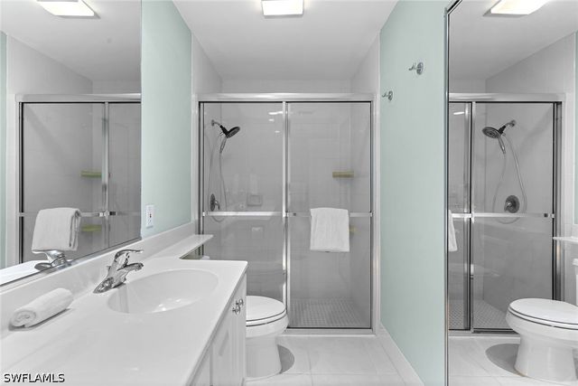 3210 Barbados LN, Naples, FL 34119