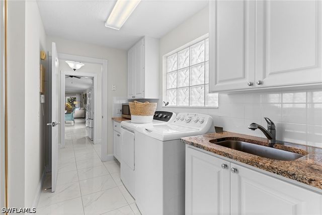 3210 Barbados LN, Naples, FL 34119