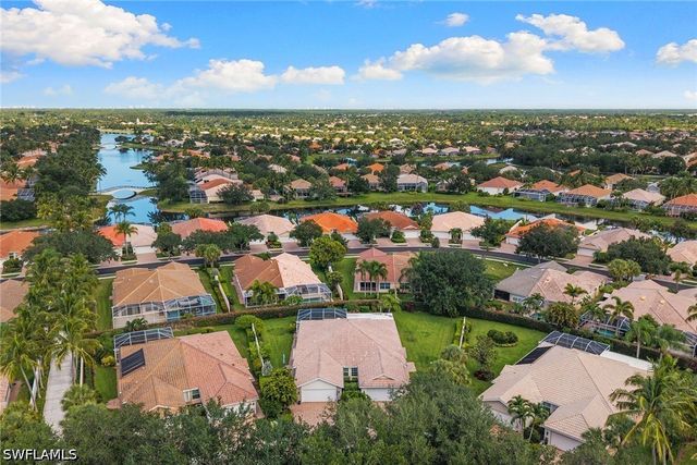 3210 Barbados LN, Naples, FL 34119