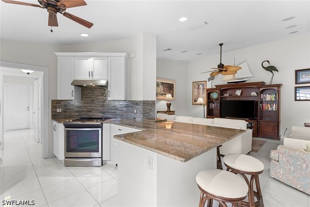3210 Barbados LN, Naples, FL 34119