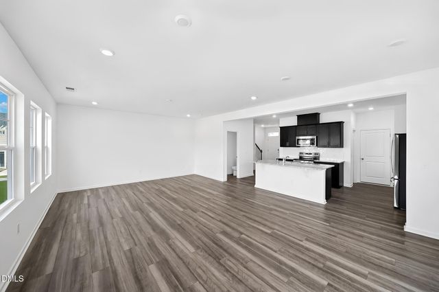 279 Beachcomber Drive, Lillington, NC 27546