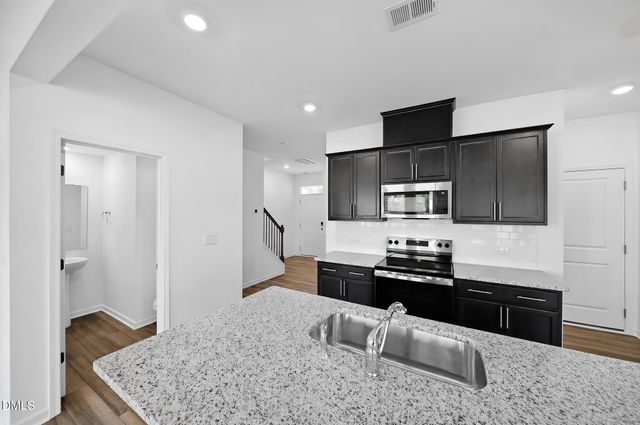 279 Beachcomber Drive, Lillington, NC 27546