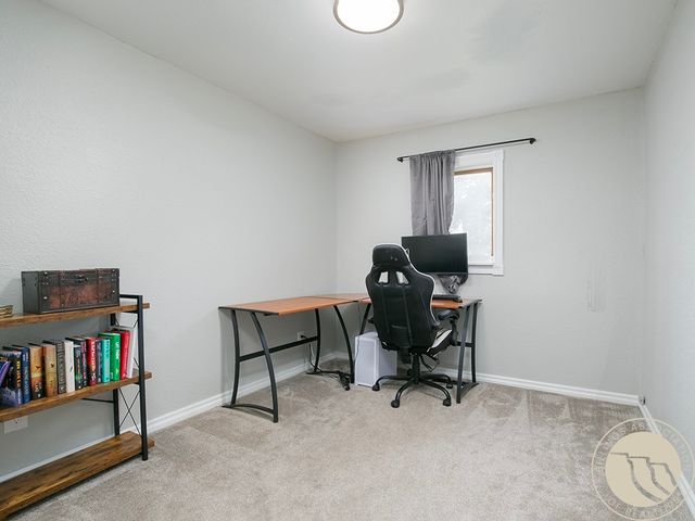 528 N Lakeview Dr, Billings, MT 59105