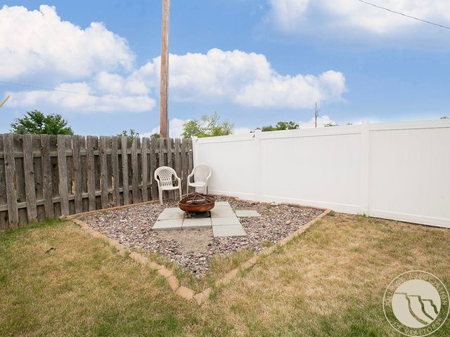 528 N Lakeview Dr, Billings, MT 59105