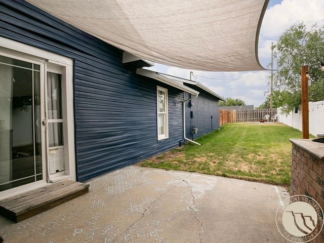 528 N Lakeview Dr, Billings, MT 59105