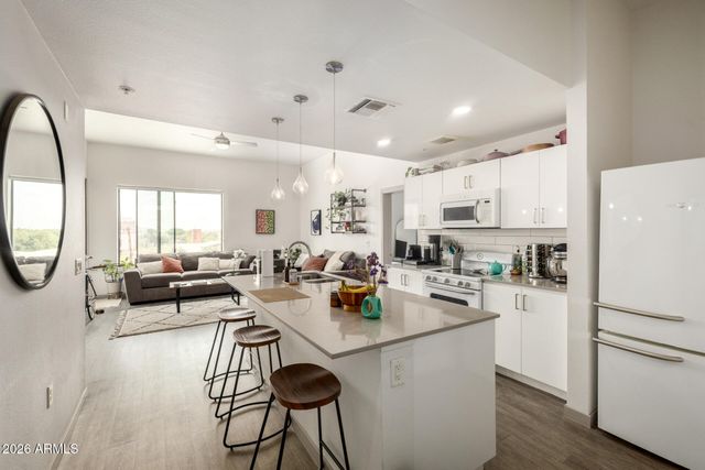 1130 N 2ND Street 308, Phoenix, AZ 85004