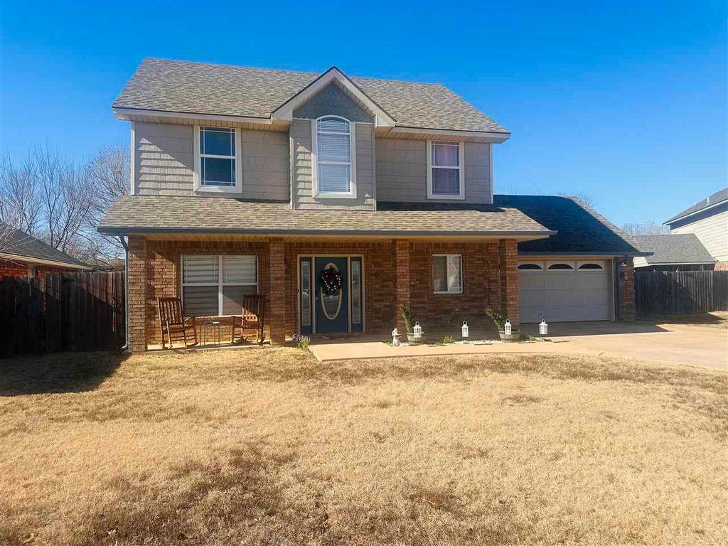 2010 NE 36th St, Lawton, OK 73501