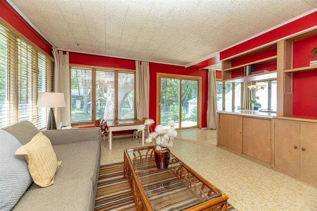 8620 S Westnedge Avenue, Portage, MI 49002