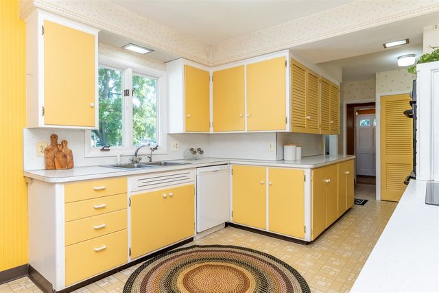 8620 S Westnedge Avenue, Portage, MI 49002