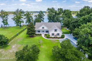 181 Dugald Lane, Hampstead, NC 28443