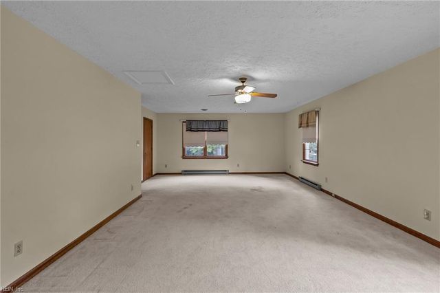 10 Hatteras LNDG, Hampton, VA 23669