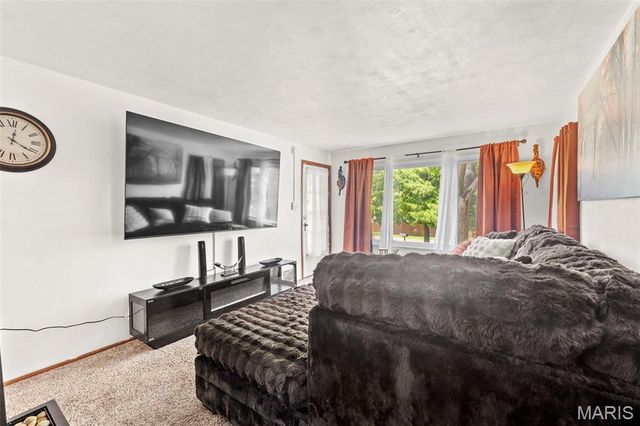 13600 Old Halls Ferry Road, Florissant, MO 63033