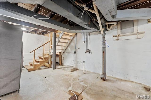 13600 Old Halls Ferry Road, Florissant, MO 63033