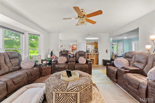 13600 Old Halls Ferry Road, Florissant, MO 63033