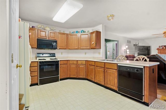 13600 Old Halls Ferry Road, Florissant, MO 63033