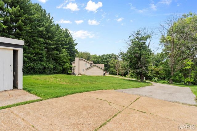 13600 Old Halls Ferry Road, Florissant, MO 63033