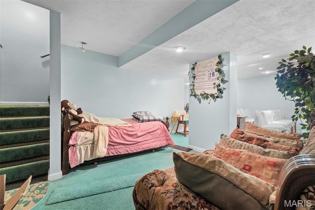 13600 Old Halls Ferry Road, Florissant, MO 63033