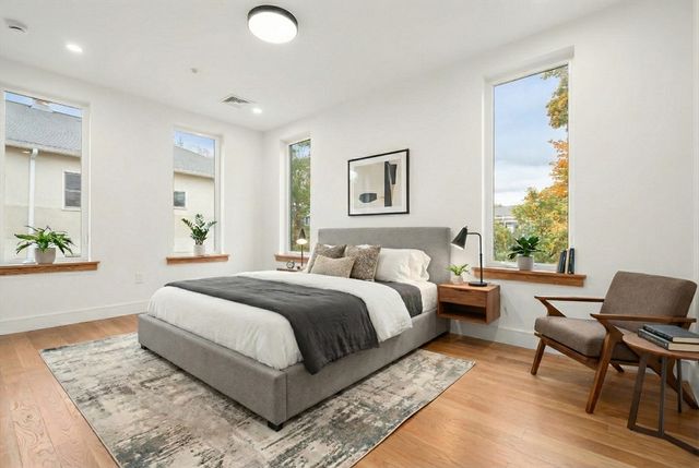 58 Kent U303, Brookline, MA 02445