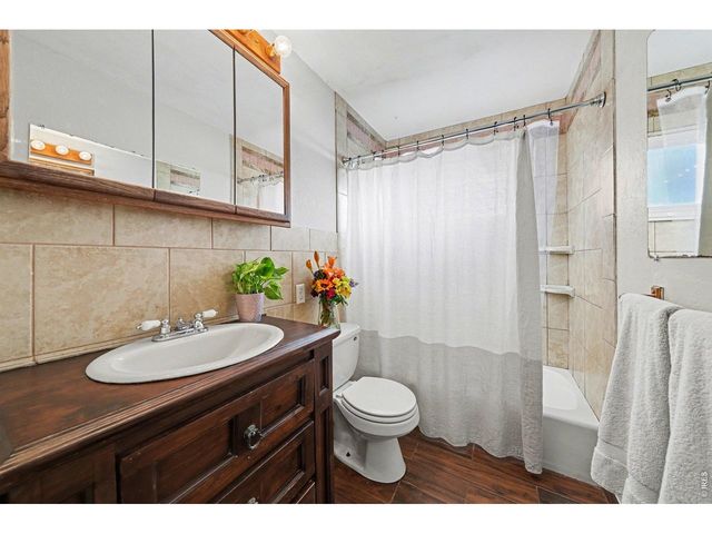 3402 Montrose St, Evans, CO 80620