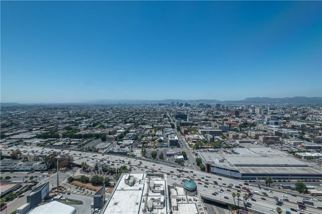 900 W Olympic Boulevard 34F, Los Angeles, CA 90015