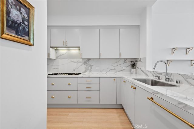 900 W Olympic Boulevard 34F, Los Angeles, CA 90015