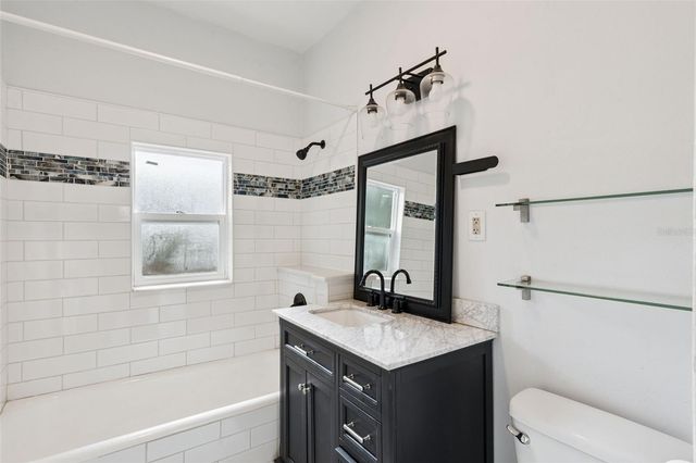 1016 WASHINGTON AVENUE, Eustis, FL 32726