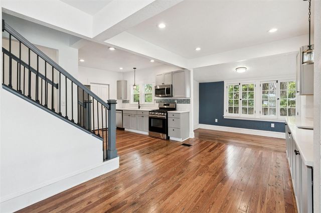 1016 WASHINGTON AVENUE, Eustis, FL 32726