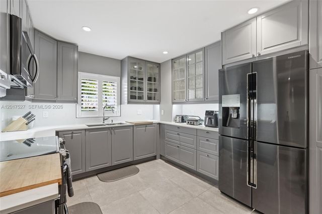 4002 S Cypress Lane P17, Pompano Beach, FL 33069